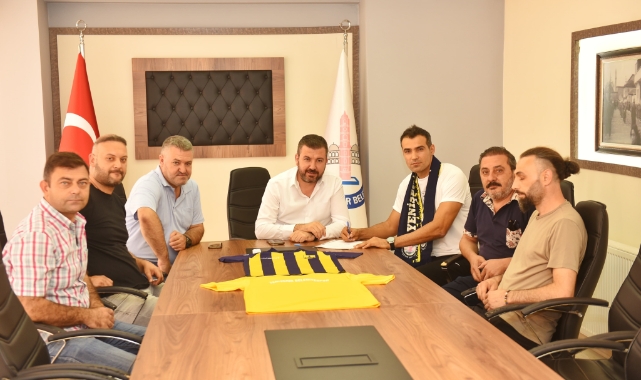 Yenişehir Belediyespor milli voleybolcu Mehmet Almaz’ı transfer etti