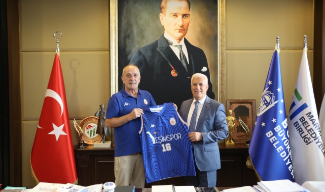 Yeşim Spor'dan Başkan Mustafa Bozbey'e nezaket ziyareti
