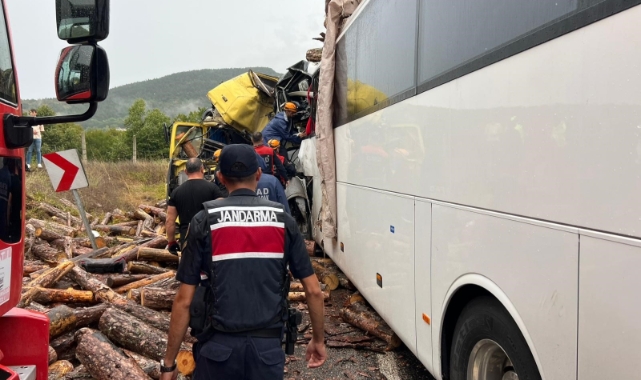 Zonguldak - Karabük yolunda feci kaza