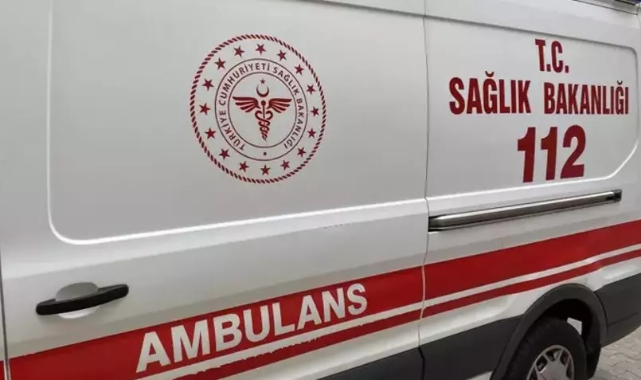 6 kişilik araç şarampole devrildi: 2 ölü 4,yaralı
