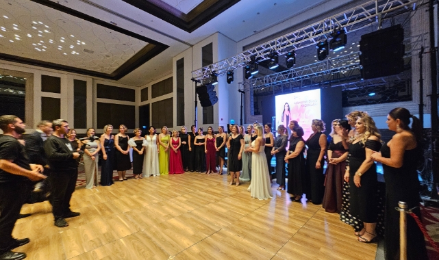 Adana'da 33 Kadın belgeselinin galası yapıldı