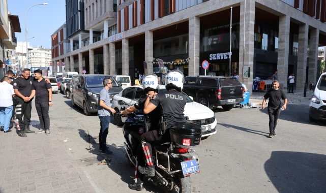 Adana'da sokakta el bombası bulundu