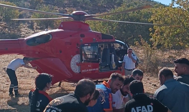 Ağaçtan düştü ambulans helikopterle hastaneye kaldırıldı