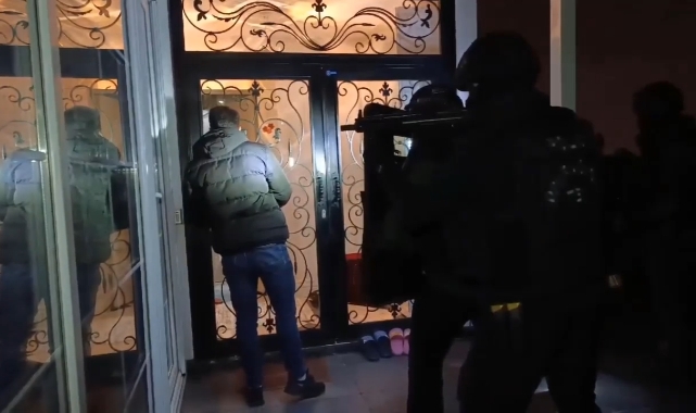 Ahmet Özer'in gözaltına alınma anı ortaya çıktı