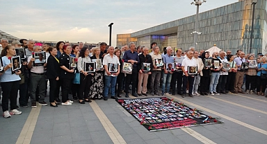 Ankara Garı'ndaki bombalı saldırıda hayatını kaybedenler Bursa'da anıldı