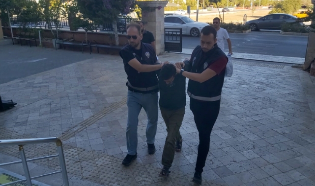Aydın’da boşandığı eşini evinin önünde öldüren eski koca tutuklandı