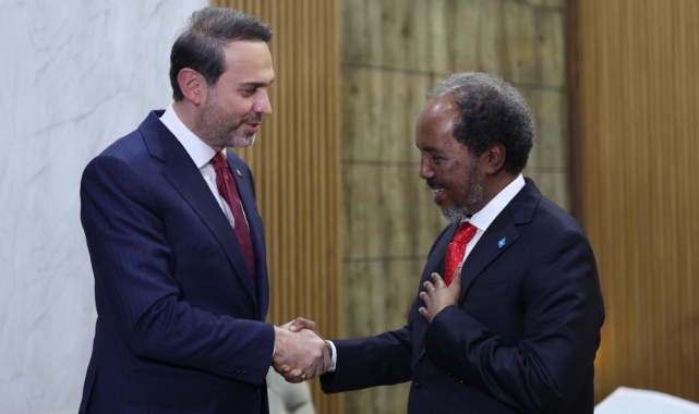 Bakan Bayraktar'ın Somali temasları sürüyor
