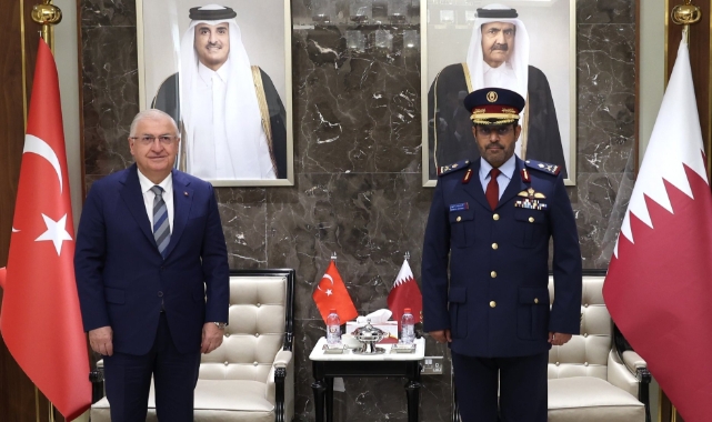 Bakan Güler, Katar Türk Hava Unsur Komutanlığı’nı ziyaret etti