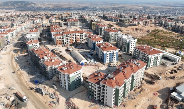 Bakan Kurum duyurdu! 9 bin yeni konutun yapımı sürüyor