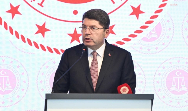 Bakan Tunç:" Patlamaya ilişkin adli soruşturma başlatılmıştır"