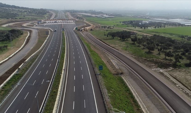 Bakan Uraloğlu'ndan İstanbul-İzmir Otoyolu paylaşımı