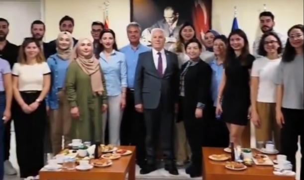 Başkan Bozbey halk sağlığı araştırma görevlileriyle bir araya geldi