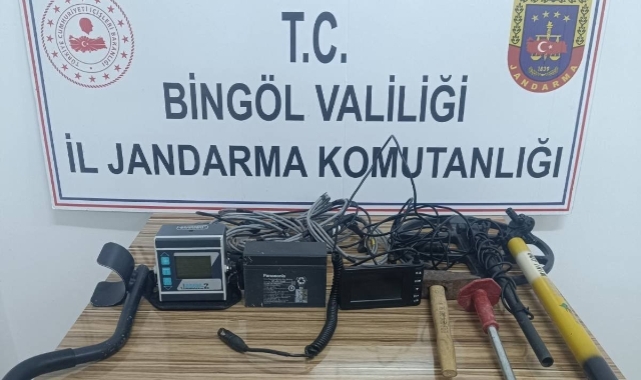 Bingöl'de kaçak kazı yapan 2 kişi yakalandı