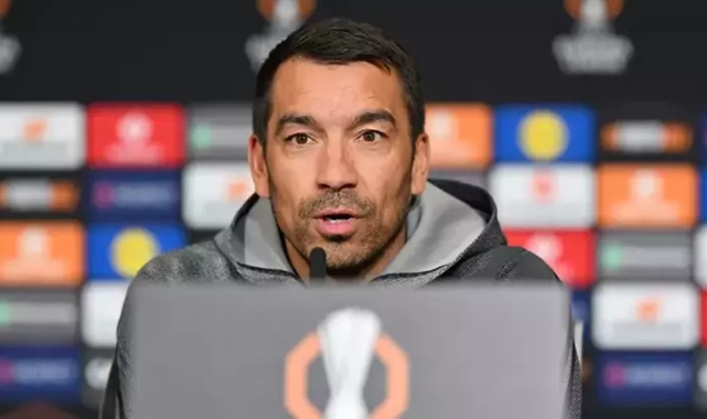 Bronckhorst'tan Galatasaray derbisi açıklaması