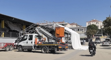 Bursa'da branda kurarken 5 metreden düşen işçi ağır yaralandı