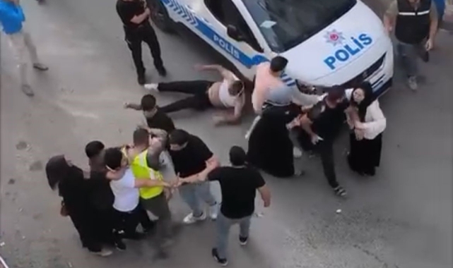 Bursa'da kürekli yumruklu kavga kamerada