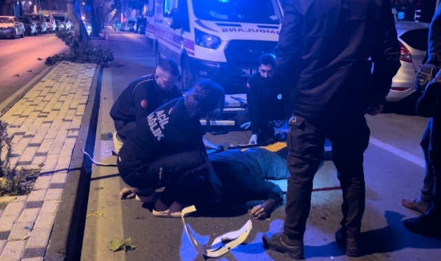 Bursa'da motosiklet yola atlayan yayaya çarptı