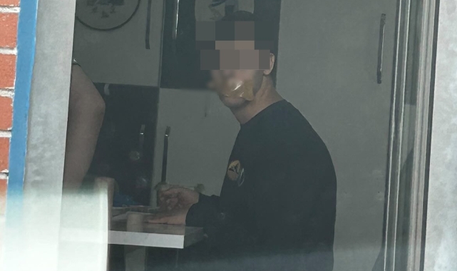 Bursa'da özel eğitim okulunda ağzı bantlı fotoğrafı yayınlanan öğrencinin annesinden açıklama!