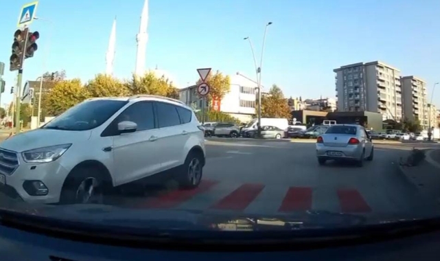 Bursa'da ters yönde ilerleyen araç korku dolu anlar yaşattı