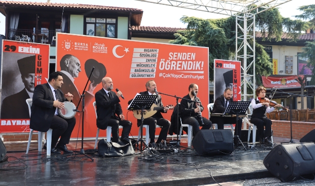 Bursa'nın dört bir yanında Cumhuriyet Bayramı coşkusu