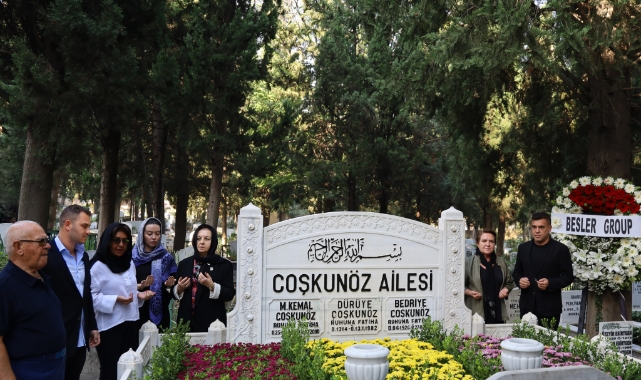 Bursa'nın Kemal Hocası mezarı başında anıldı