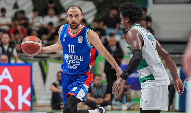 Bursaspor Basketbol, Anadolu Efes'e mağlup oldu