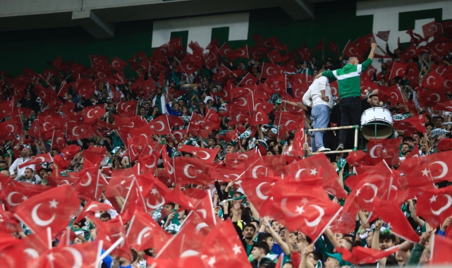 Bursaspor - Belediye Kütahyaspor maçını 42 bin 740 taraftar izledi