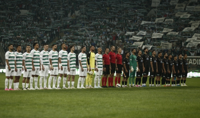 Bursaspor taraftarından anlamlı pankart!