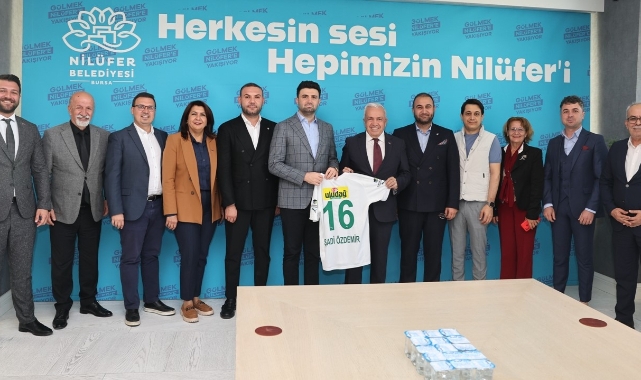Bursaspor yönetiminden Başkan Şadi Özdemir’e ziyaret