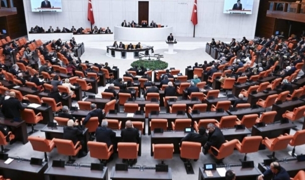 Bütçe teklifinin görüşmeleri komisyonda başladı