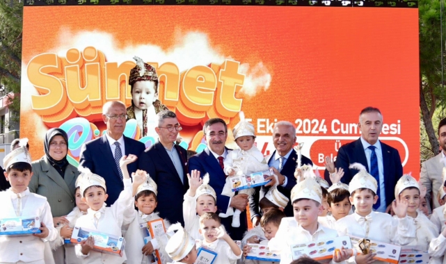 Cevdet Yılmaz Ümraniye'de sünnet şölenine katıldı
