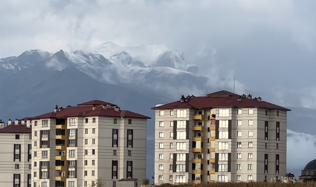 Cilo Dağı yeniden beyaza büründü