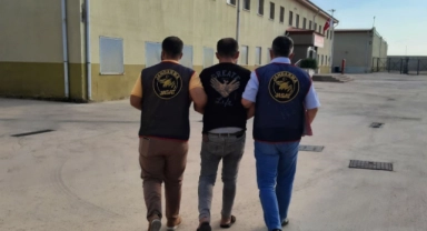 Çocuğa eziyet suçundan kesinleşmiş hapis cezası bulunan firari yakalandı