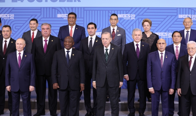 Cumhurbaşkanı Erdoğan BRICS Zirvesi'nde! Aile fotoğrafı çekildi