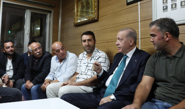 Cumhurbaşkanı Erdoğan'dan esnaf ziyareti