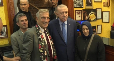 Cumhurbaşkanı Erdoğan'dan Üsküdar'da esnaf ziyareti