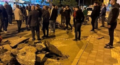 Diyarbakır'da motosiklet çukura düştü