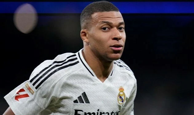 El Clasico'da Mbappe'den tarihi ofsayt rekoru