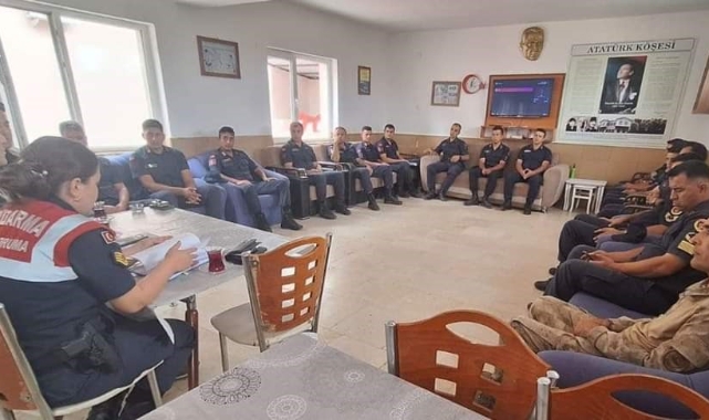 Elazığ'da jandarma personeline kaçakçılık eğitimi