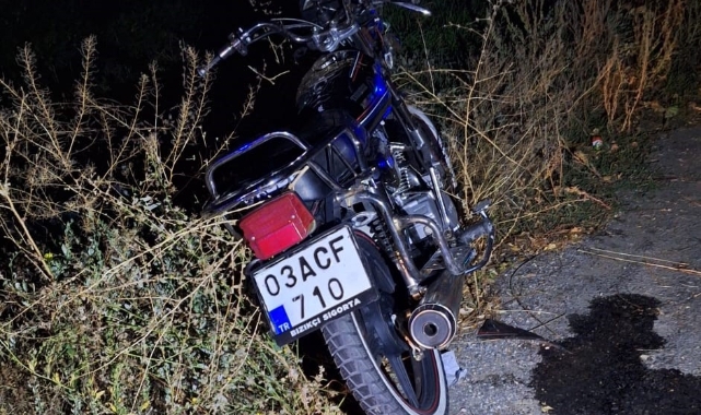 Elektrikli bisiklet ile motosiklet çarpıştı