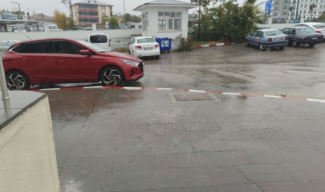 Erciş’te şiddetli yağmur yağışı