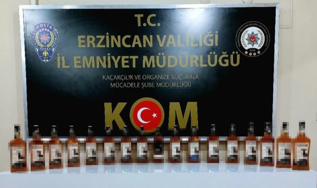 Erzincan’da 17 şişe kaçak içki ele geçirildi   