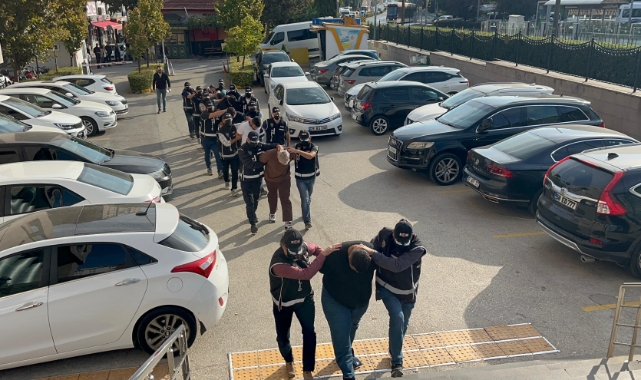 Eskişehir'de silah ticareti yapan şahıslara operasyon!