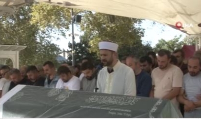 Fatih'te öldürülen İkbal Uzuner son yolculuğuna uğurlandı
