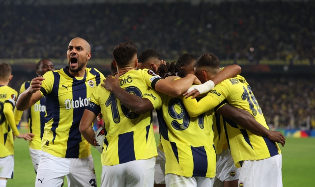 Fenerbahçe, Manchester United'la berabere kaldı