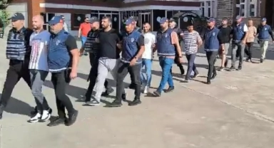 Gaziantep'te uzun namlulu silahlarla sokağa inen 12 kişi tutuklandı