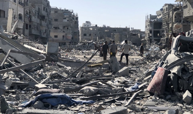 Gazze'de hayatını kaybedenlerin sayısı 43 bin 61'e yükseldi