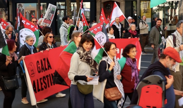 Gazze ve Lübnan'a saldıran İsrail için Fransa'da protesto
