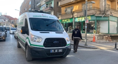 Haber alınamayan yaşlı adam evinde ölü bulundu   