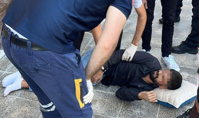 Hakkında 5 yakalama emri bulunan şahıs polisi görünce 2. kattan atladı